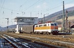 Offenkundig wurde der N 6829 nach Siegen, mit dem 111 127 nach Plettenberg einfährt, mehr für die Post- und Gepäckbeförderung genutzt als für den Transport von Reisenden. (10.02.1981) <i>Foto: Wolfgang Bügel</i>