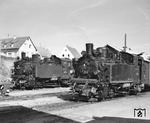 99 704 und 99 672 im Bahnhof Beilstein auf der Bottwartalbahn. (15.04.1964) <i>Foto: Heinz Hangarter</i>