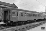 Steuerwagen BPw4ymgf "99146 Mü" in München Hbf. (06.1961) <i>Foto: Reinhard Todt</i>