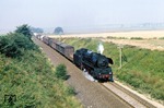 Zwischen Rätzlingen und Wegenstedt kommt 41 1144 mit Dg 53771 bei Etingen angefahren. (08.09.1980) <i>Foto: Wolfgang Bügel</i>