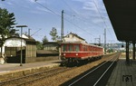 Mit dem Pendelzug Koblenz - Neuwied fährt 426 001 in Engers ein. (17.07.1978) <i>Foto: Peter Schiffer</i>