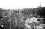 Aufbauarbeiten der Zugbildungsanlage von Dresden-Altstadt nach den Zerstörungen des Zweiten Weltkriegs. (1946) <i>Foto: RBD Dresden</i>