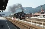 038 382 fährt mit N 3937 aus Horb (ab 13.14 Uhr) im Bahnhof Oberndorf am Neckar ein. Um 14.04 Uhr wird Rottweil erreicht sein. (14.08.1973) <i>Foto: Prof. Dr. Willi Hager</i>