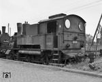 Nach ihrer Ausmusterung war 89 860 in Kassel-Bettenhausen abgestellt. Dahinter steht die 1908 bei Humboldt gebaute 91 1055. (06.1962) <i>Foto: Reinhard Todt</i>