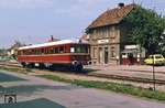 VT 103 steht im Endbahnhof Dielheim als Zug 14 nach Wiesloch Stadt bereit. (05.1969) <i>Foto: Dieter Junker</i>