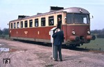 Fahranfrage des Zugführers auf der Strecke Kappeln - Süderbrarup. Der T 4 wurde 1926 geliefert und 1962 nochmals modernisiert.  (12.04.1972) <i>Foto: Dieter Junker</i>