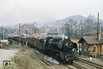 50 3632 verlässt Wernigerode mit einem Güterzug nach Ilsenburg. (11.03.1977) <i>Foto: Peter Schiffer</i>