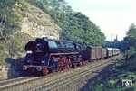 Bei Unterwellenborn rollt 01 1518 mit P 8015 Saalfeld entgegen. (09.10.1980) <i>Foto: Joachim Bügel</i>