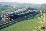 Abschiedsbild von P 3025 mit 01 0517 in Pößneck. (18.04.1981) <i>Foto: Wolfgang Bügel</i>
