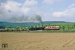 DR 118 280 und 44 0600 mit Üg 74432 nach Unterwellenborn bei Saalfeld. (19.04.1981) <i>Foto: Wolfgang Bügel</i>