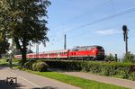 Mittlerweise selten sind die Einsätze von Bn-Wagen auf der württembergischen Südbahn. Hier erreicht 218 427 mit IRE 4207 aus Ulm den Lindauer Hauptbahnhof. (12.09.2015) <i>Foto: Joachim Bügel</i>