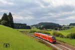 612 057 als RE 3985 (Ulm - Wangen) nördlich von Oberstaufen. (11.09.2015) <i>Foto: Joachim Bügel</i>