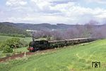 Der "Orient-Express" D 24407 mit 95 0027 auf der Strecke Rottenbach - Katzhütte bei Köditzberg. (28.05.1981) <i>Foto: Joachim Bügel</i>