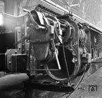 Aufarbeiten eines Zylinders einer preußischen G 8 im Aw Mülheim-Speldorf. (1954) <i>Foto: Willi Marotz</i>