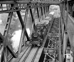 94 1666 mit Schmuck zum 1. Mai auf der Ruhrbrücke bei Essen-Steele Süd, die früher Teil der Bahnstrecke Mülheim-Heißen – Altendorf (Ruhr) war. (01.05.1972) <i>Foto: Johannes Glöckner</i>