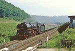 Mit P 3003 kommt 01 0531 an einem aufgelassenen Bahnübergang zwischen Orlamünde und Zeutsch angerollt. (31.05.1981) <i>Foto: Wolfgang Bügel</i>