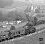 ÖBB 97.208 mit P 5003 nach Eisenerz auf der Zahnradstrecke bei Vordernberg Markt. (15.08.1972) <i>Foto: Johannes Glöckner</i>