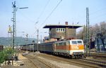 111 159 fährt mit Expr E 14263 durch den Bahnhof Letmathe auf der Ruhr-Siegstrecke. (10.05.1981) <i>Foto: Wolfgang Bügel</i>