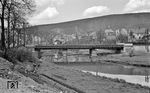 Die Siegbrücke hinter dem Hp Niederschelden Nord in Richtung Siegen. (1948) <i>Foto: Fischer</i>