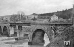 Behelfsmäßig wiederaufgebaute Siegbrücke in Au. (1948) <i>Foto: Fischer</i>