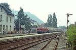 216 204 trifft mit E 3598 nach Kassel in Marsberg ein. (09.08.1981) <i>Foto: Joachim Bügel</i>