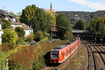 425 039 und 425 533 als RB 27671 nach Köln in Wuppertal-Sonnborn. (02.10.2015) <i>Foto: Wolfgang Bügel</i>