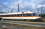 403 005 wurde am 25.09.1973 beim Bw München Hbf in Dienst gestellt. Der Betriebseinsatz als Intercity dauerte jedoch nur 4 Jahre bis zum Winterfahrplan 1978/1979, überwiegend auf der Strecke zwischen München und Bremen, da sich der nur vierteilige Zug als unflexibel und kostspielig erwies. (23.08.1981) <i>Foto: Wolfgang Bügel</i>