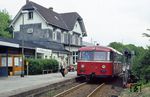 795 445 als Pendelzug N 5219 im Bahnhof Wuppertal-Küllenhahn. (17.05.1981) <i>Foto: Wolfgang Bügel</i>