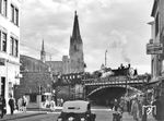 12 Jahre nach dem Bild Nr. 30457 besuchte der Fotograf wiederum den Eigelstein, um eine fast parallele Aufnahme einer pr. P 8 am Kölner Hauptbahnhof zu schießen.  (03.1950) <i>Foto: Theo Felten</i>
