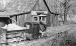 Während nebenan noch die Ottbergener und Lehrter Dampfrösser aktiv waren, kam wohl niemand auf die Idee die Gipsbruchbahn in Walkenried zu besuchen. Einer machte es doch und so sind diese einmaligen Bilder von der Bahn erhalten geblieben. (02.11.1972) <i>Foto: Johannes Glöckner</i>