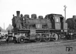 In den 1920er Jahren beschaffte die Bentheimer Kreisbahn sieben ELNA-Lokomotiven, und zwar drei D-Kuppler und vier 1’C-Maschinen. Als einzige von ihnen trug die Lok 14 (Hohenzollern 4682/1929) nie einen Namen. Als letzte ELNA 2 der BE wurde sie im Juli 1964 abgestellt. (10.1964) <i>Foto: Reinhard Todt</i>