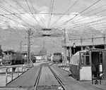 Blick in die Zugförderstelle Innsbruck, damals die Heimat der Reihen 1145 (ex BBÖ 1170) und 1020 (ex DRG E 94). (15.03.1969) <i>Foto: Peter Wagner</i>