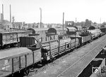 Güterwagen auf einem unbekannten Essener Bahnhof. (1950) <i>Foto: Willi Marotz</i>