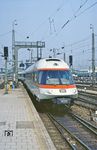 Als Sonderzug nach Interlaken macht sich 403 003 in München Hbf auf den Weg.  (20.09.1981) <i>Foto: Wolfgang Bügel</i>