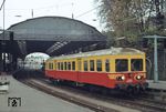 SNCB VT 4301 (Baujahr 1954) als Nahverkehrszug nach Welkenraedt in Aachen Hbf. (15.11.1984) <i>Foto: Peter Schiffer</i>