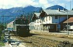 Für die Rückfahrt nach Garmisch-Partenkirchen steht 169 002 in Griesen bereit. (25.09.1981) <i>Foto: Wolfgang Bügel</i>