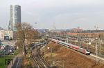 Im zweiten Umlauf hatte Railpool 185 679 die Regionalbahn 24478 (Köln - Wuppertal-Oberbarmen) in Köln-Messe/Deutz am Haken. (26.02.2016) <i>Foto: Joachim Bügel</i>