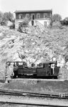 CP E 95 (Décauville, Baujahr 1910) in Tua, die im Vouga-Tal auf der Strecke Tua - Bragança, einer meterspurigen Nebenbahn im Norden Portugals, eingesetzt wurde. (19.07.1973) <i>Foto: Johannes Glöckner</i>