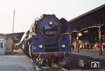 01 0513 (Bw Wittenberge) macht Station in Rostock Hbf. 4 Tage später wurde sie nach Saalfeld umstationiert. (29.08.1976) <i>Foto: Clive Haines</i>