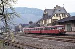 798 534 als Nt 8419 nach Wengerohr im Bahnhof Bernkastel-Kues. (22.04.1985) <i>Foto: Peter Schiffer</i>