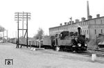 PKP Tx4-565 (Hanomag, Baujahr 1928) mit GmP 7351 in Witaszyce. Die Schmalspurbahn wurde 1902 ins Leben gerufen und in erster Linie für den Güterverkehr konzipiert, um Zuckerrüben zur Zuckerraffinerie in Witaszyce und Komorzu zu bringen. (11.08.1973) <i>Foto: Johannes Glöckner</i>