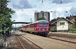425 102 ist aus Plochingen in Reutlingen-Sondelfingen angekommen. (23.05.1985) <i>Foto: Peter Schiffer</i>