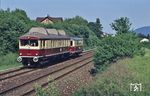 Beim Jubiläum "150 Jahre Eisenbahn in Deutschland" war auch der Harsefelder VT 175 in Nürnberg zu Gast und ist hier bei Reichenschwand unterwegs. (25.05.1985) <i>Foto: Peter Schiffer</i>