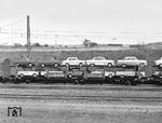 Pkw-Transport in einem Güterzug, aufgenommen bei Nürnberg. (05.06.1959) <i>Foto: Joachim Claus</i>