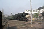 023 034-2 läuft vor N 4165 aus Lebach in den Bahnhof Püttlingen an der Saar ein. (02.11.1972) <i>Foto: Peter Schiffer</i>
