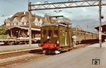 Turmtriebwagen Tm 53 der Bern-Neuenburg-Bahn (BN) im Bahnhof Spiez. (06.1956) <i>Foto: Kurt Eckert</i>