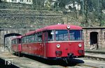 795 414 war am 14.09.1954 als VT 95 9414 beim Bw Letmathe in Dienst gestellt worden. Hier wartet das mittlerweile in Betzdorf stationierte Fahrzeug im Bw Dieringhausen auf die Rückfahrt nach Olpe. (18.04.1982) <i>Foto: Wolfgang Bügel</i>