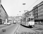 Der vierachsige Großraum-Triebwagen Nr. 56 (DUEWAG, Baujahr 1958) auf der Linie 4 nach Eilpe im Graf-von-Galen-Ring nahe des Hagener Hauptbahnhofs. Das Fahrzeug selbst wurde 1977 nach Belgrad verkauft. (26.10.1973) <i>Foto: Johannes Glöckner</i>