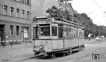 Straßenbahn Nr. 3837 der Berliner Verkehrsbetriebe (BVG) als Linie 92 auf dem Weg in die durch den gleichnamigen Film bekannte "Sonnenallee" in Baumschulenweg, aufgenommen in der Grünauer Straße in Berlin-Niederschöneweide. (23.07.1970) <i>Foto: Burkhard Wollny</i>