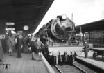 Indizierfahrt einer Henschel 1-E Lok für den Iran im Bahnhof Göttingen. (09.09.1938) <i>Foto: Slg. Eisenbahnstiftung</i>